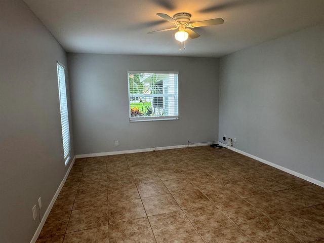 1100 Boxwood Drive 101, Delray Beach, FL 33445