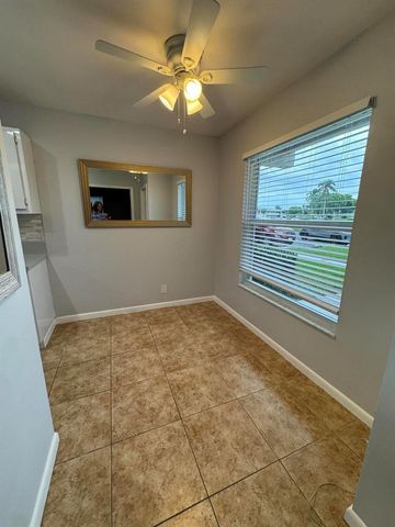1100 Boxwood Drive 101, Delray Beach, FL 33445