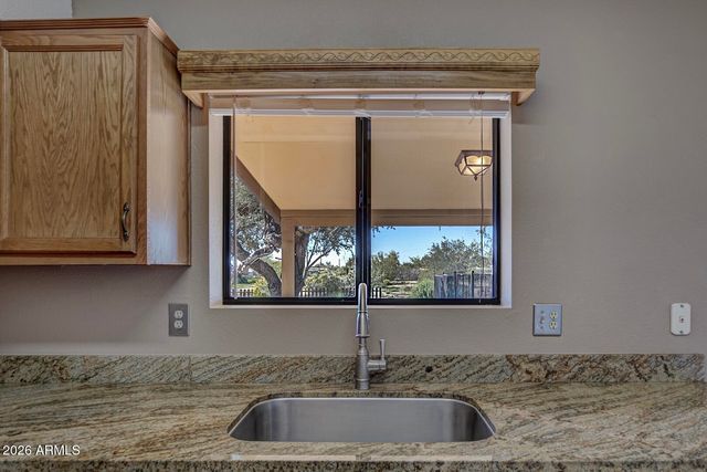 464 N HAWES Road, Mesa, AZ 85207