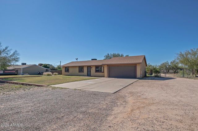 464 N HAWES Road, Mesa, AZ 85207