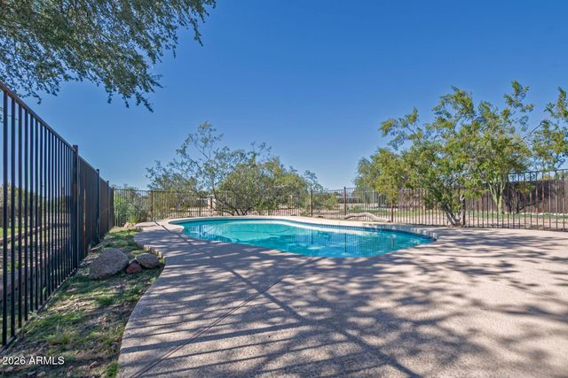 464 N HAWES Road, Mesa, AZ 85207