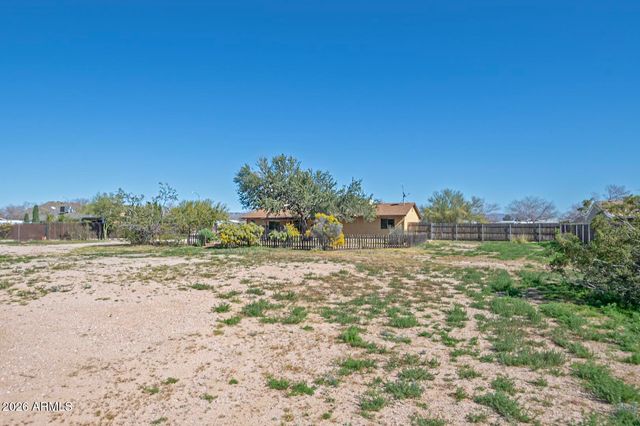 464 N HAWES Road, Mesa, AZ 85207