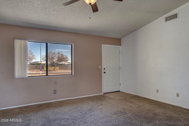 464 N HAWES Road, Mesa, AZ 85207