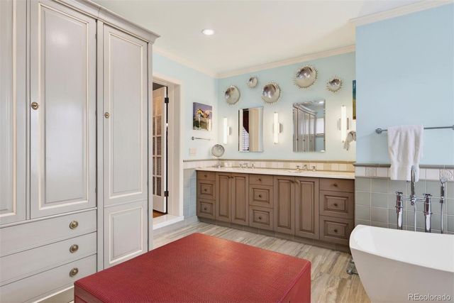 4120 Montview Boulevard, Denver, CO 80207