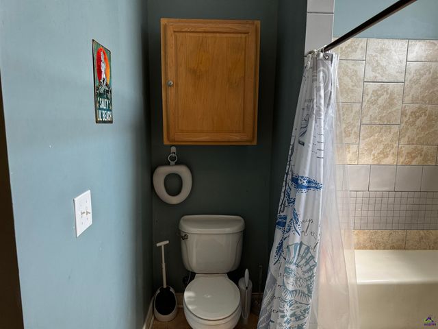 95 S Dooley Street, Hawkinsville, GA 31036