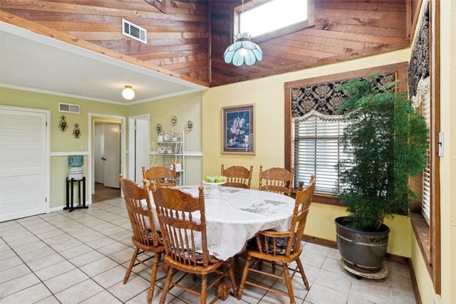 1123 Waterford Drive, Dallas, TX 75218