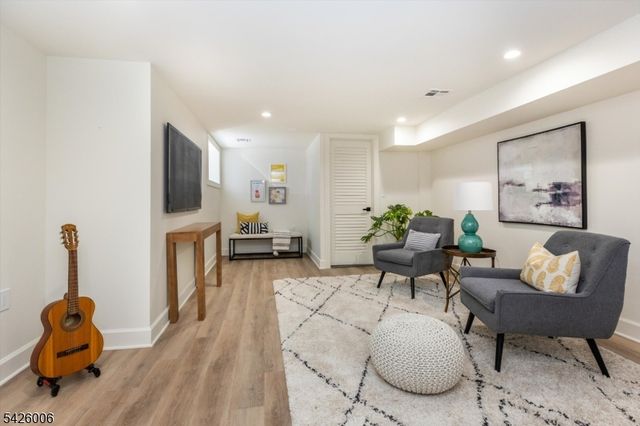 181 Valley Rd, Montclair Twp., NJ 07042