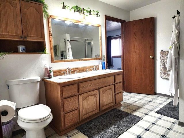 451 Monumental Rd, Colville, WA 99114