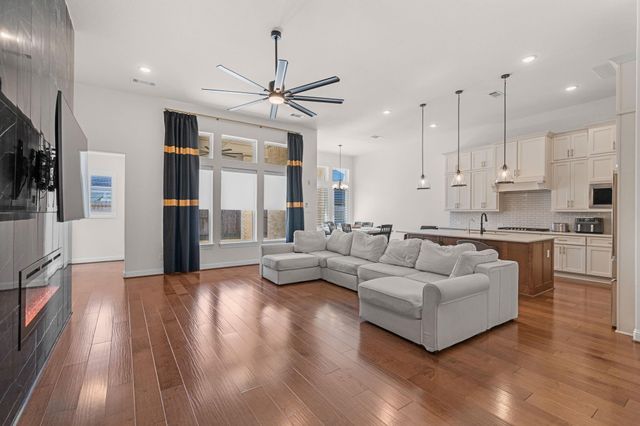 1906 Delta Oaks Drive, Missouri City, TX 77459