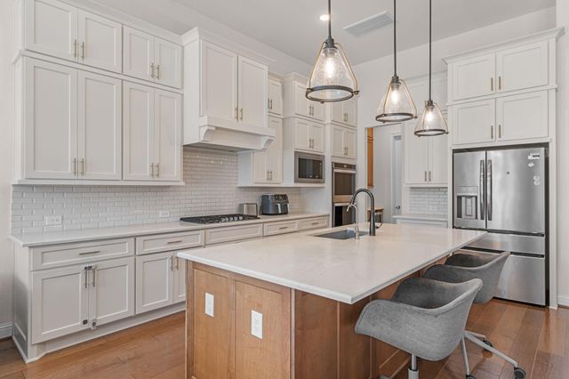 1906 Delta Oaks Drive, Missouri City, TX 77459