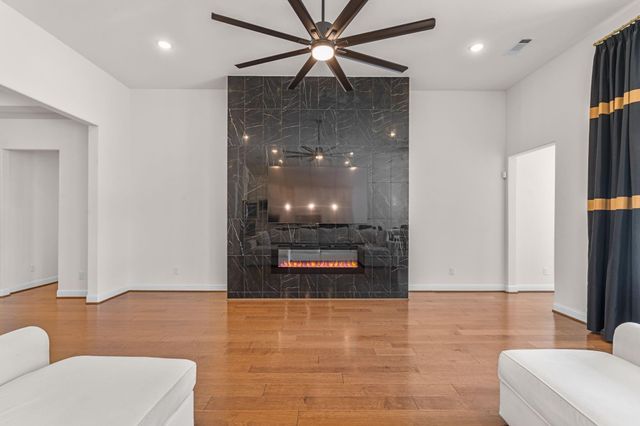 1906 Delta Oaks Drive, Missouri City, TX 77459