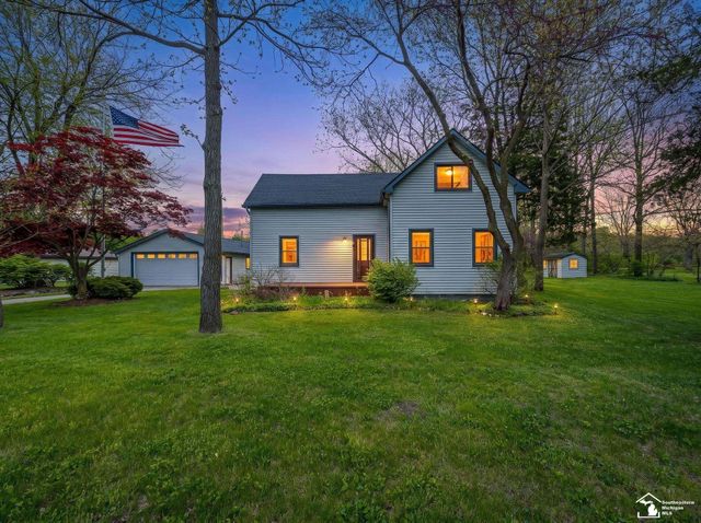 11952 Grafton Road, Carleton, MI 48117