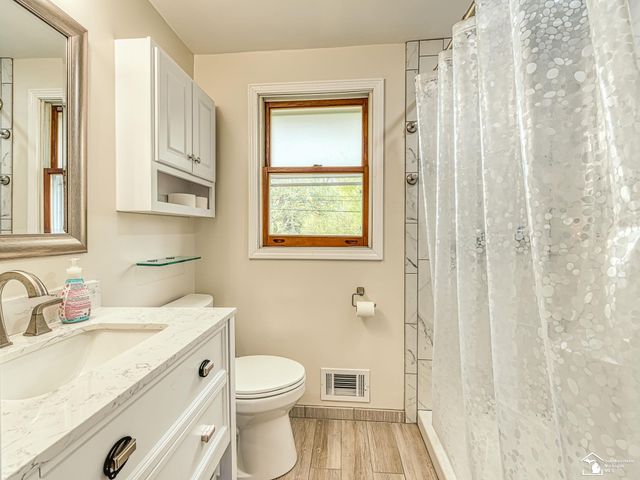 11952 Grafton Road, Carleton, MI 48117