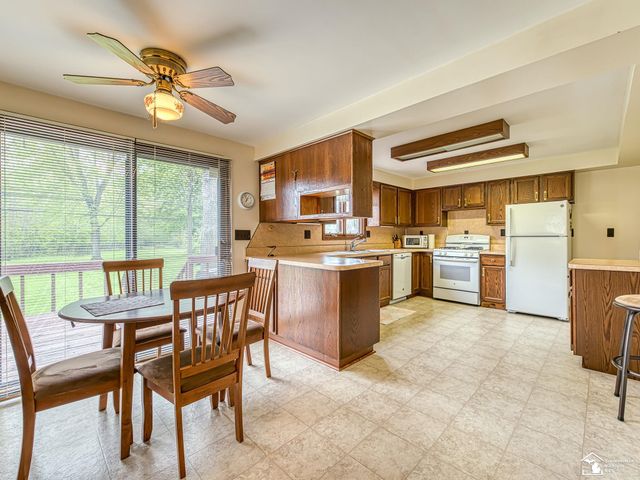 11952 Grafton Road, Carleton, MI 48117