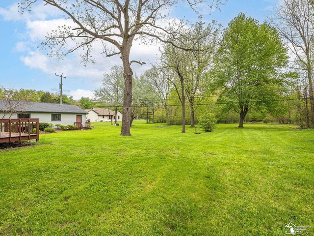 11952 Grafton Road, Carleton, MI 48117