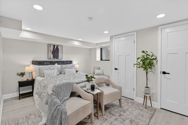 6150 S Ingleside Avenue, Chicago, IL 60637