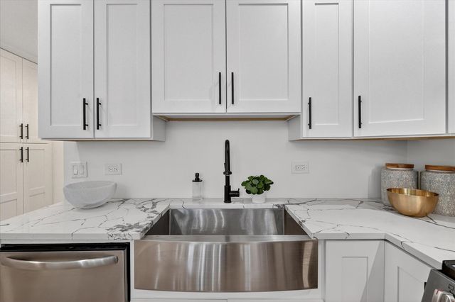 6150 S Ingleside Avenue, Chicago, IL 60637