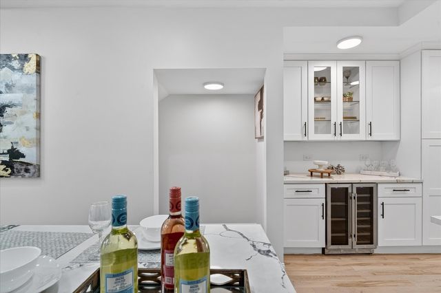 6150 S Ingleside Avenue, Chicago, IL 60637