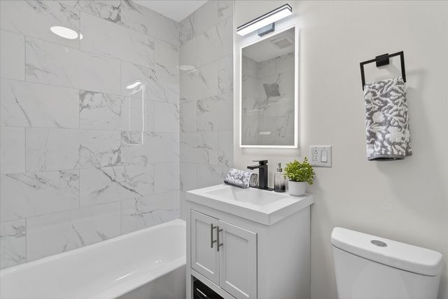 6150 S Ingleside Avenue, Chicago, IL 60637