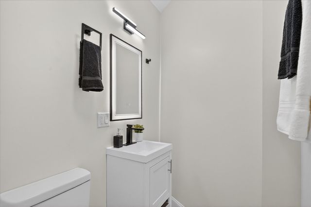 6150 S Ingleside Avenue, Chicago, IL 60637