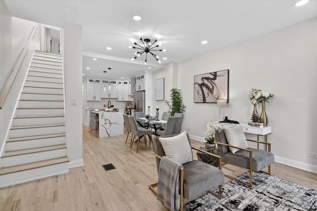 6150 S Ingleside Avenue, Chicago, IL 60637