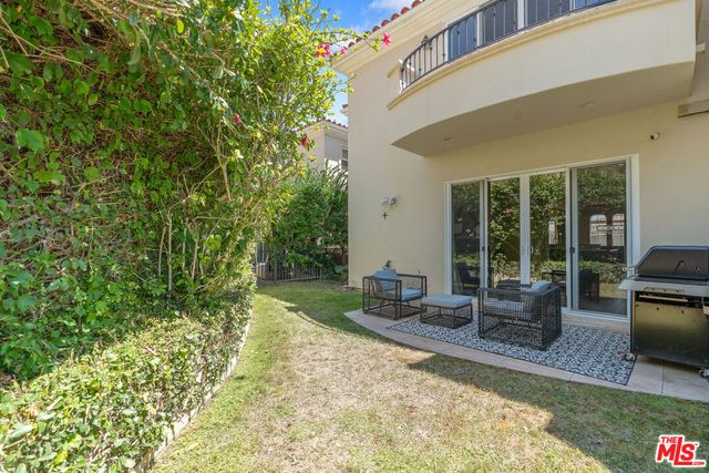 23963 De Ville Way, Malibu, CA 90265