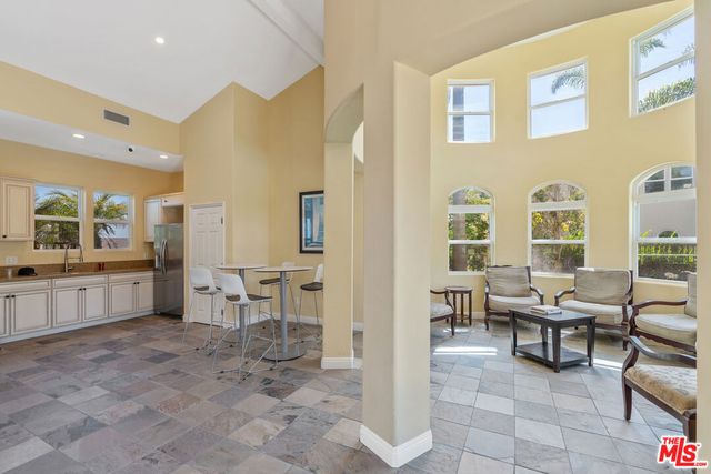 23963 De Ville Way, Malibu, CA 90265