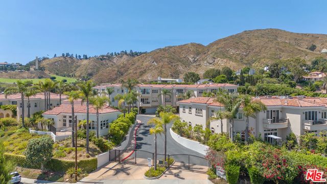 23963 De Ville Way, Malibu, CA 90265