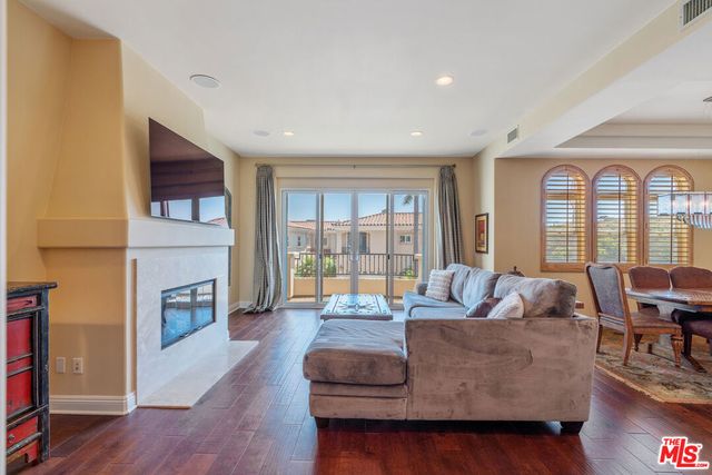 23963 De Ville Way, Malibu, CA 90265