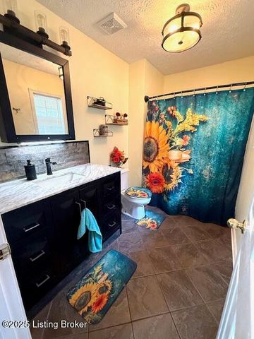 3805 Wilson Creek Rd, Lebanon Junction, KY 40150