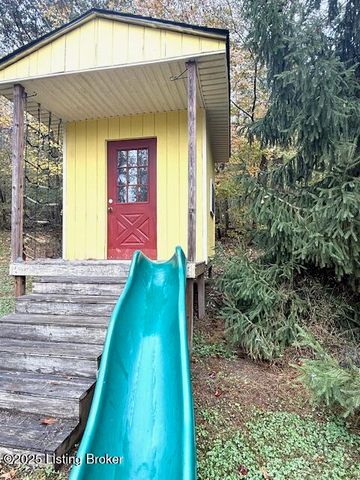 3805 Wilson Creek Rd, Lebanon Junction, KY 40150