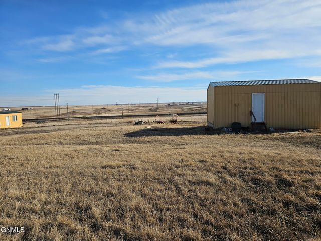 1103 Hess Drive, Tioga, ND 58852 property photo