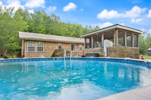 1981 S Ky-233, Gray, KY 40734