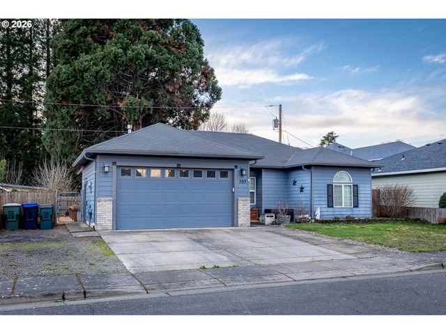 707 HORSEBACK Ct Ne, Salem, OR 97301