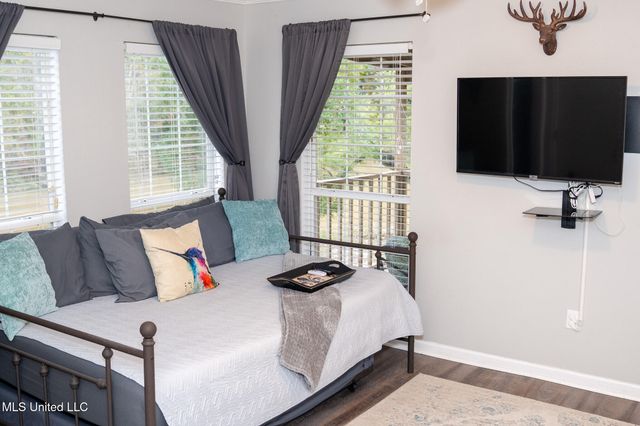 13240 River Road, Gulfport, MS 39503