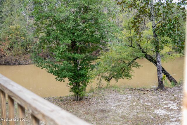 13240 River Road, Gulfport, MS 39503