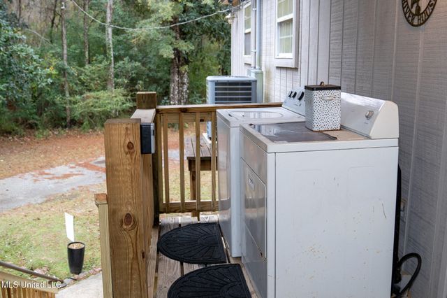 13240 River Road, Gulfport, MS 39503