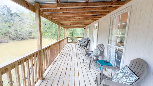 13240 River Road, Gulfport, MS 39503