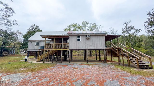 13240 River Road, Gulfport, MS 39503