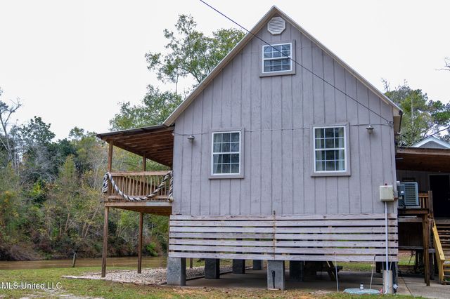 13240 River Road, Gulfport, MS 39503