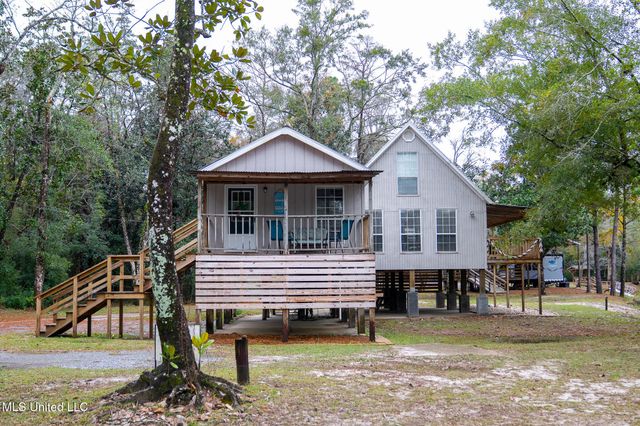 13240 River Road, Gulfport, MS 39503