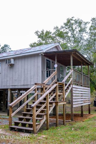 13240 River Road, Gulfport, MS 39503