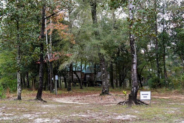 13240 River Road, Gulfport, MS 39503