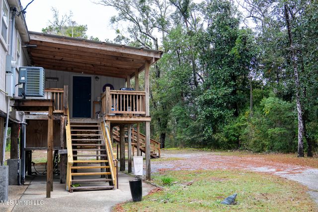 13240 River Road, Gulfport, MS 39503