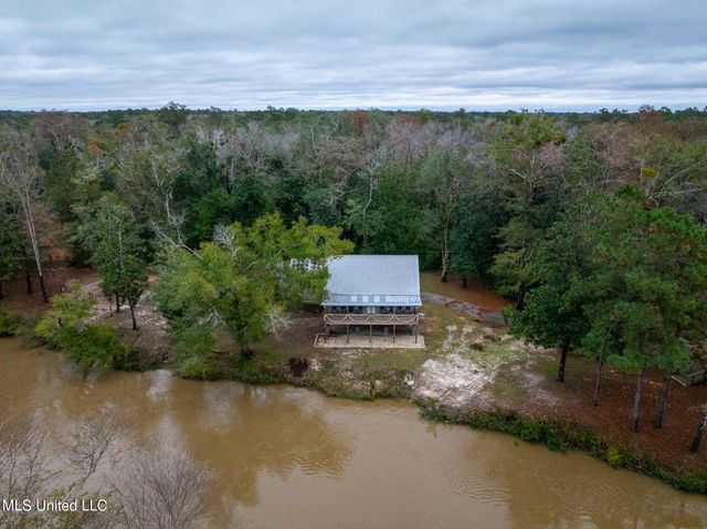 13240 River Road, Gulfport, MS 39503