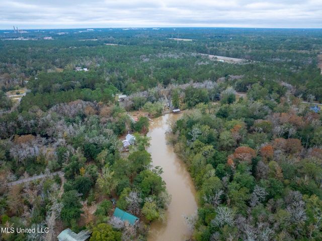 13240 River Road, Gulfport, MS 39503