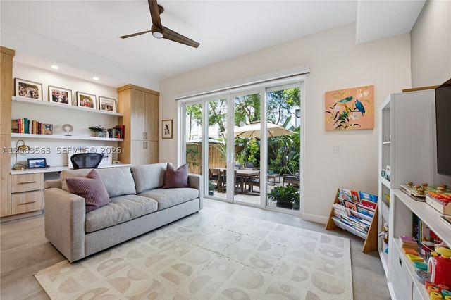 3112 Ohio St, Miami, FL 33133