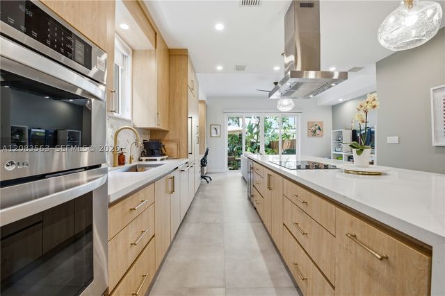 3112 Ohio St, Miami, FL 33133