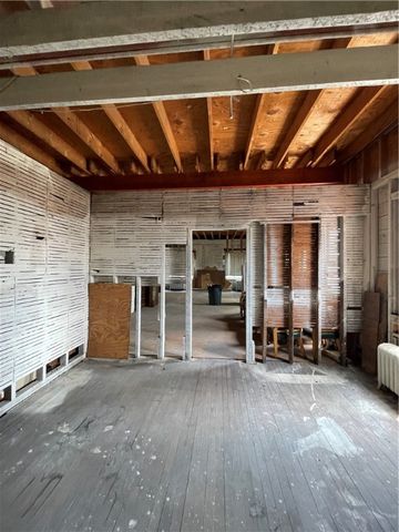 340 E 8th Ave, Homestead, PA 15120