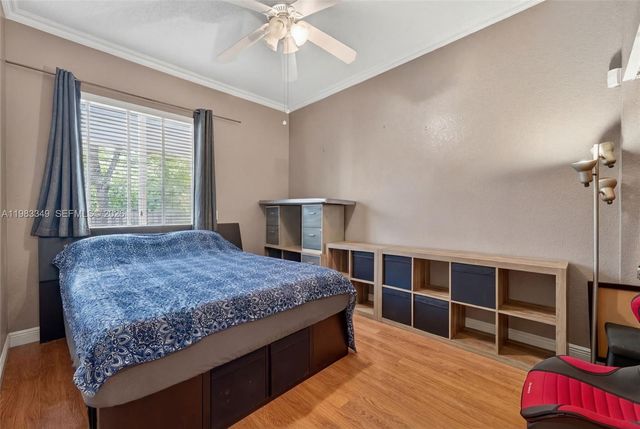 3090 SE 7th Pl, Homestead, FL 33033